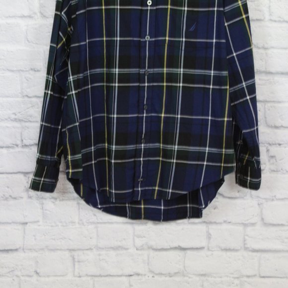 NAUTICA Plaid Long Sleeve Button Down Shirt Size L - Picture 3 of 9